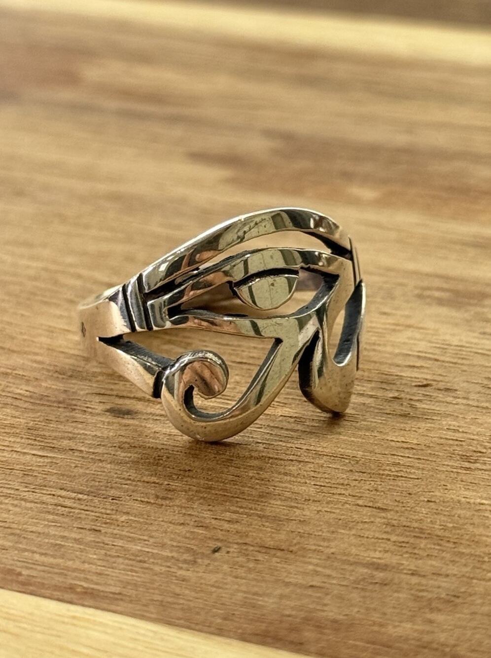 Retired James Avery Sterling Silver Eye of Horus Ring Size 11
